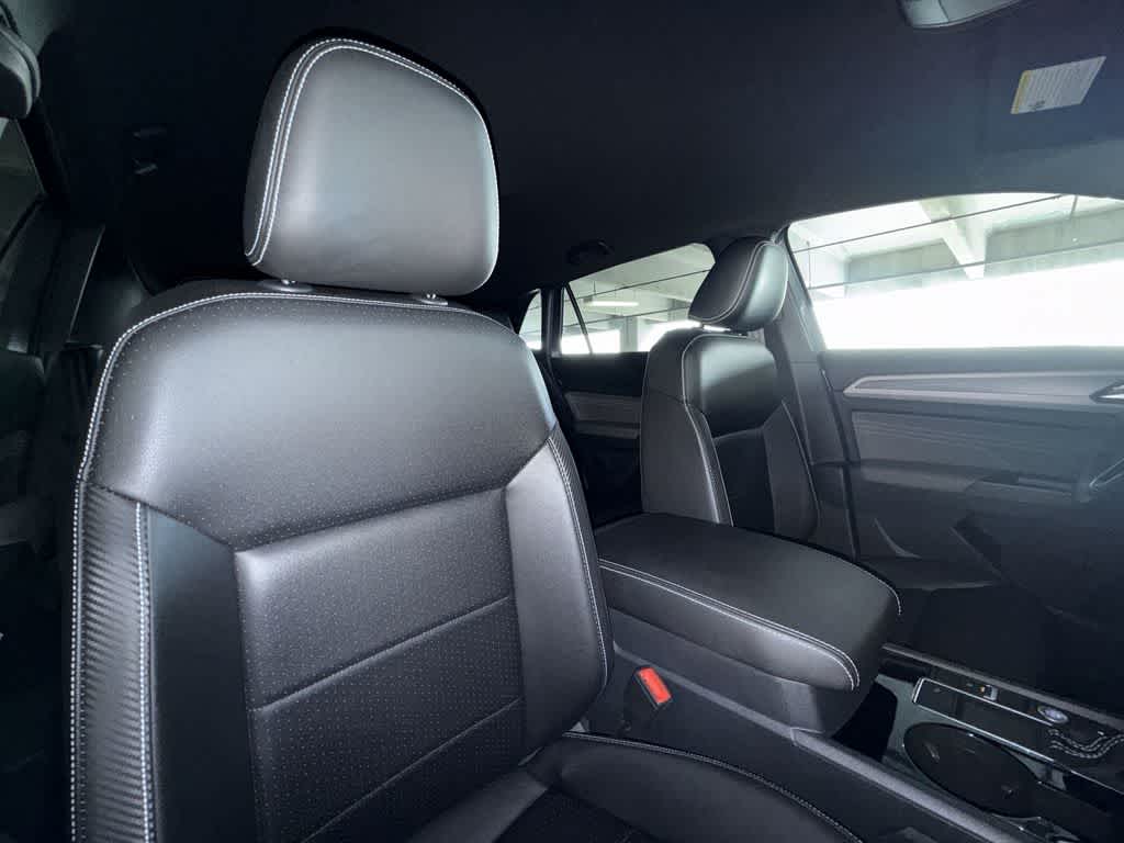 2023 Volkswagen Atlas Cross Sport 2.0T SE w/Technology