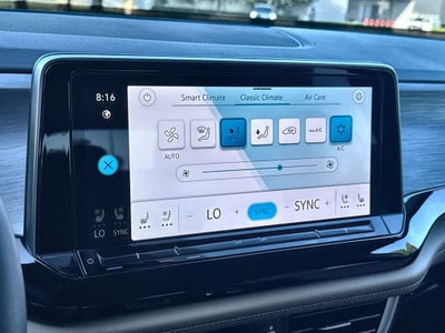 2026 Volkswagen Atlas Cross Sport 2.0T SE w/Technology