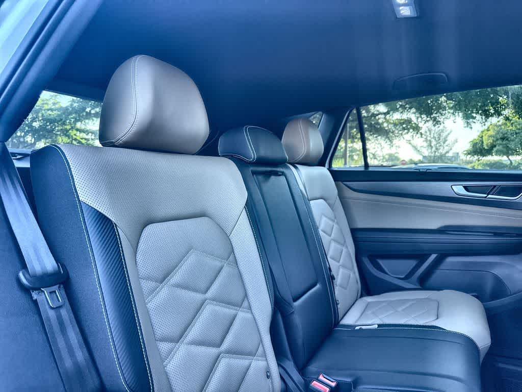 2026 Volkswagen Atlas Cross Sport 2.0T SE w/Technology