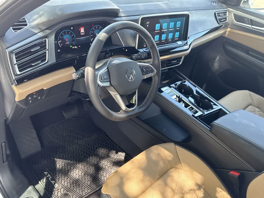 2026 Volkswagen Atlas Cross Sport 2.0T SE w/Technology