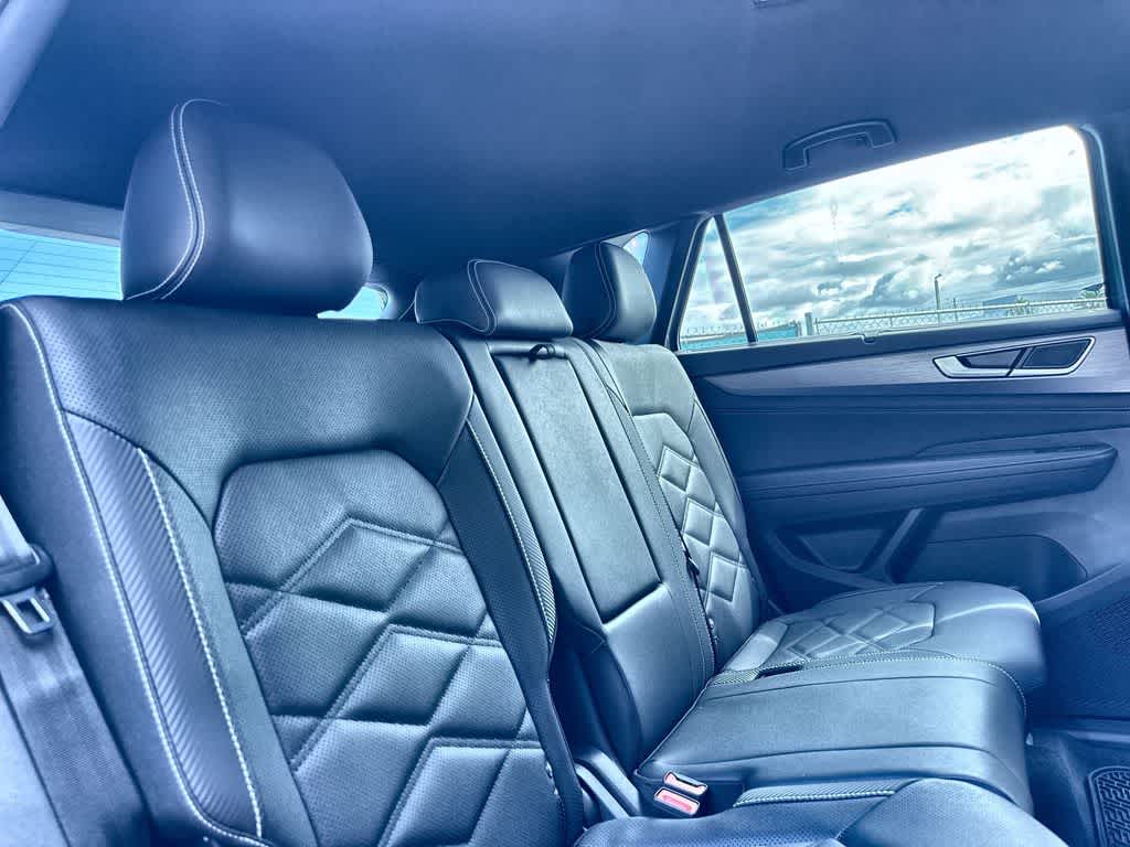 2026 Volkswagen Atlas Cross Sport 2.0T SE w/Technology