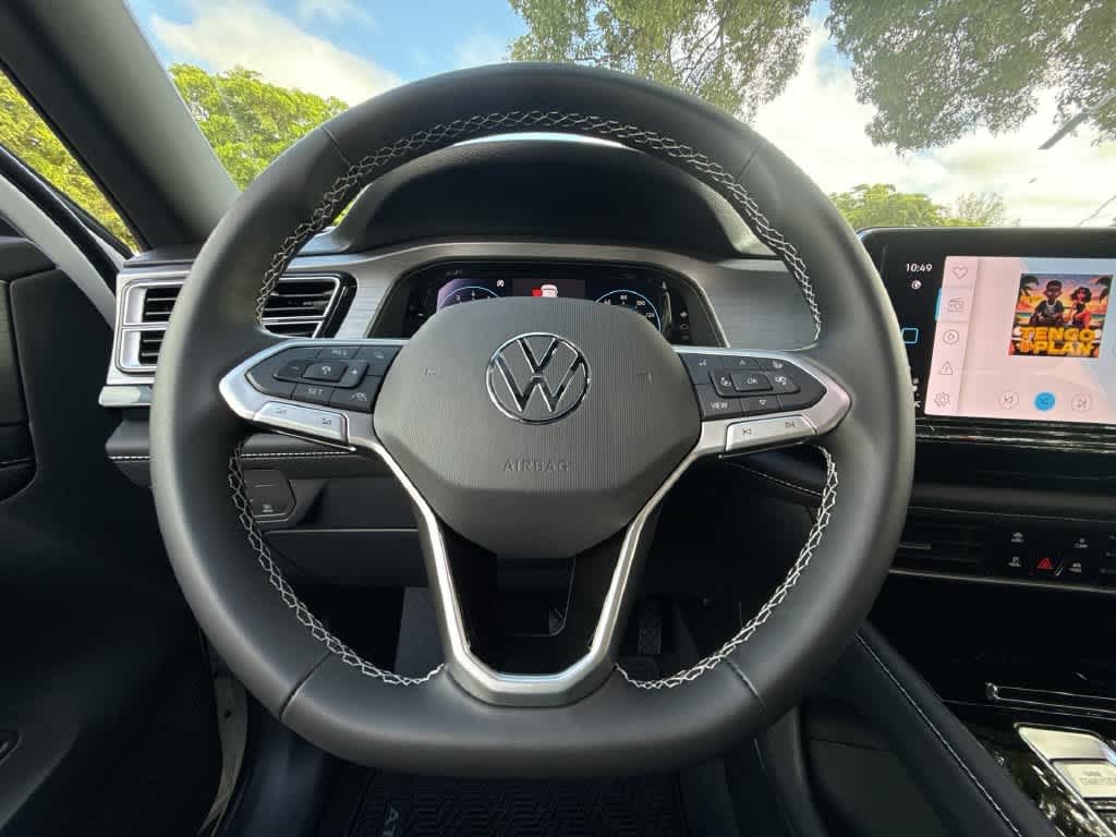 2026 Volkswagen Atlas Cross Sport 2.0T SE w/Technology