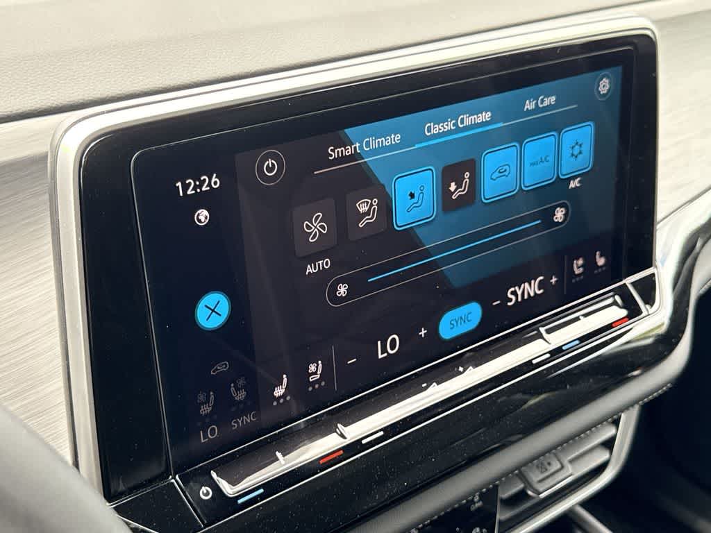 2026 Volkswagen Atlas Cross Sport 2.0T SE w/Technology