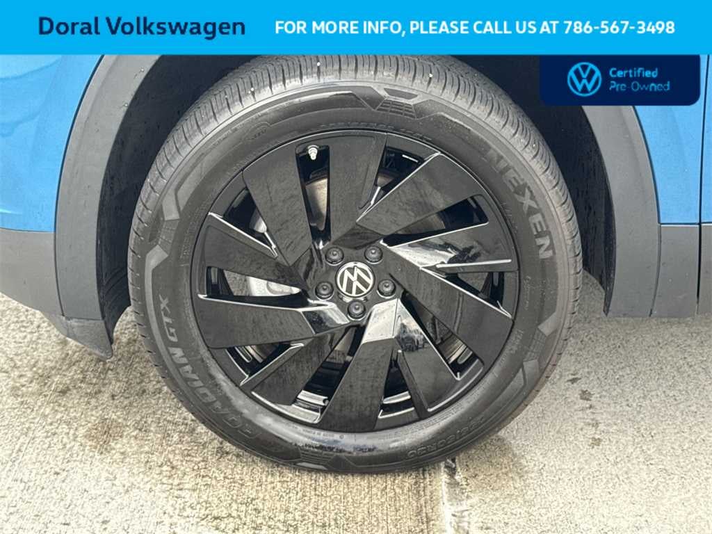 2024 Volkswagen Atlas Cross Sport 2.0T SE w/Technology