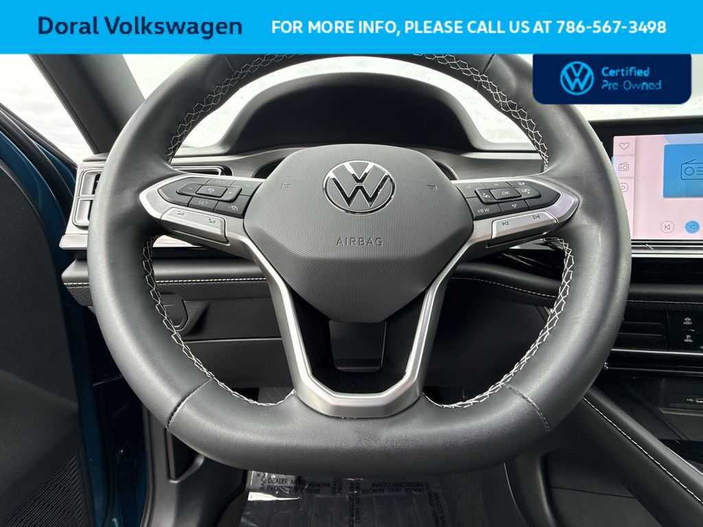 2024 Volkswagen Atlas Cross Sport 2.0T SE w/Technology