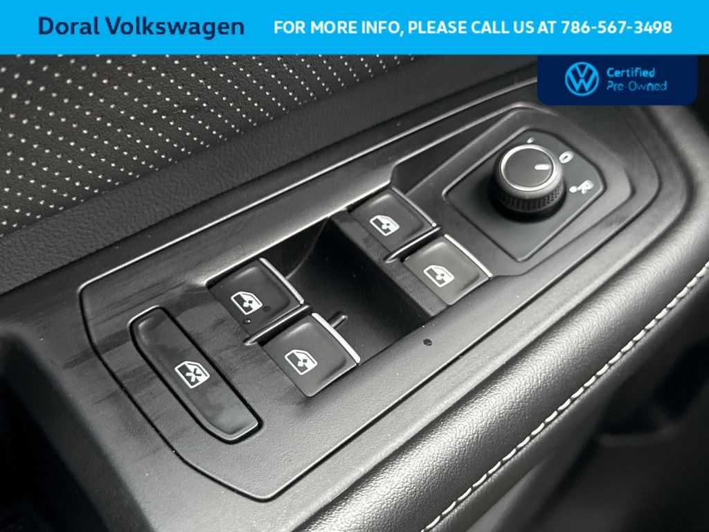 2024 Volkswagen Atlas Cross Sport 2.0T SE w/Technology