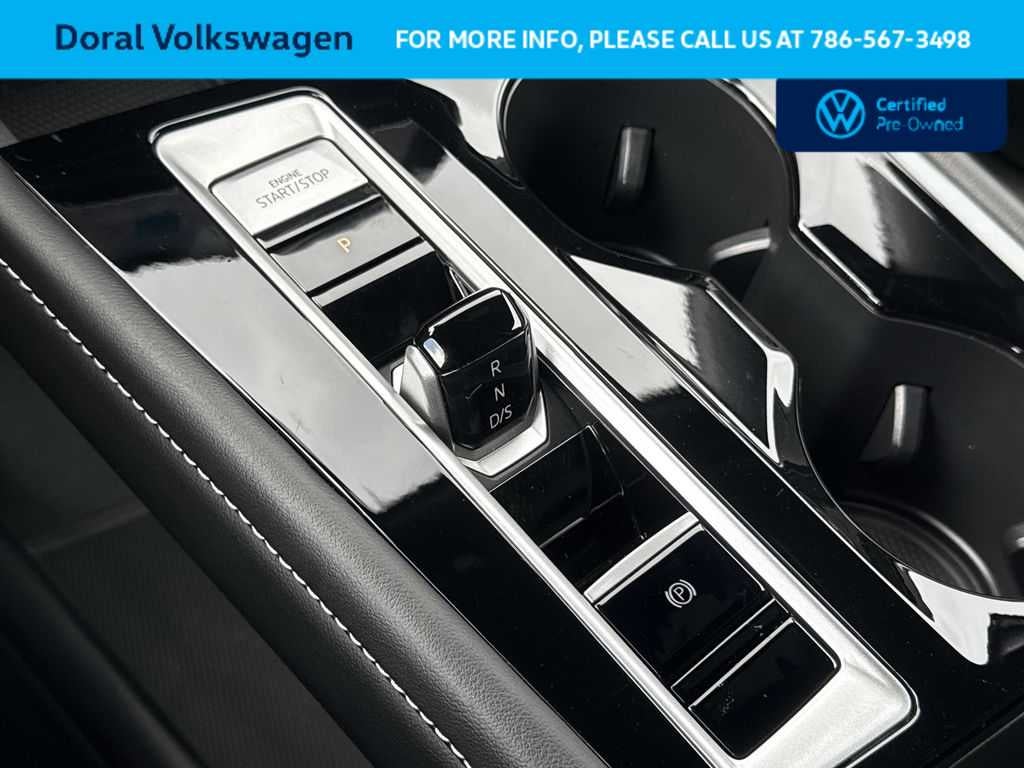 2024 Volkswagen Atlas Cross Sport 2.0T SE w/Technology