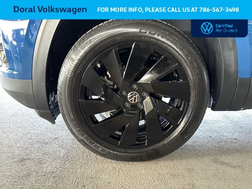 2025 Volkswagen Atlas Cross Sport 2.0T SE w/Technology