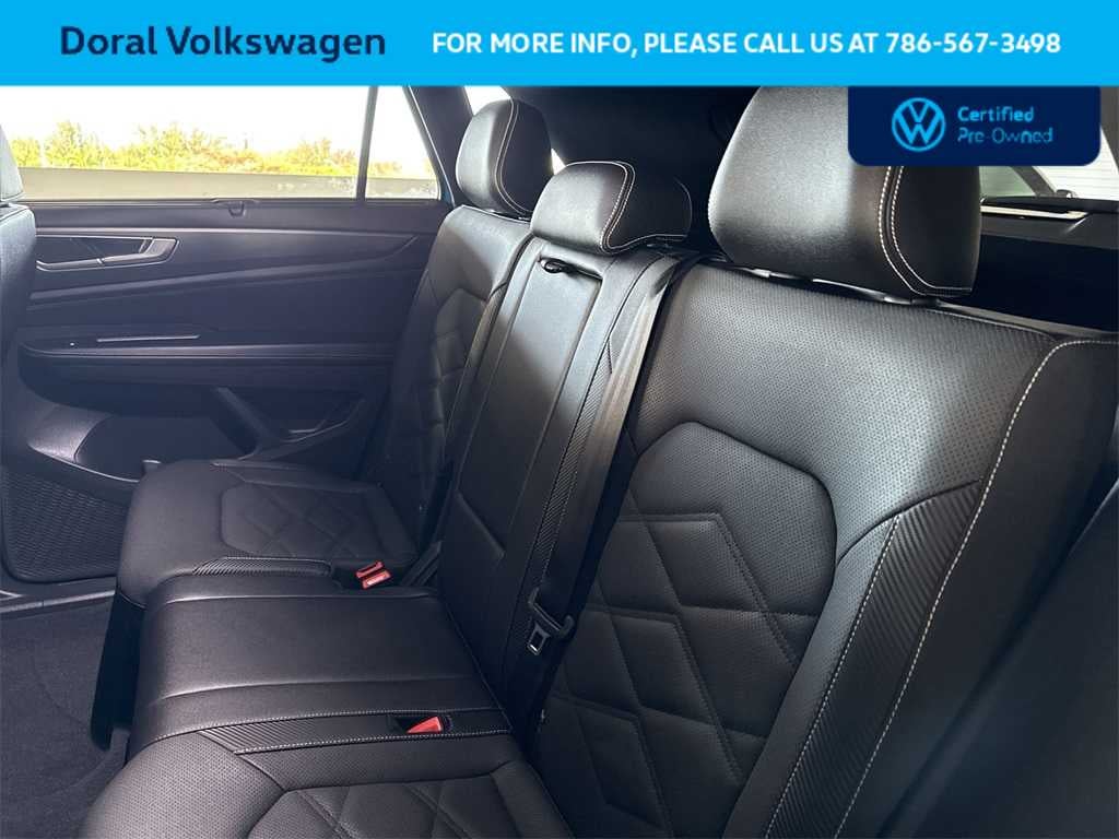 2025 Volkswagen Atlas Cross Sport 2.0T SE w/Technology