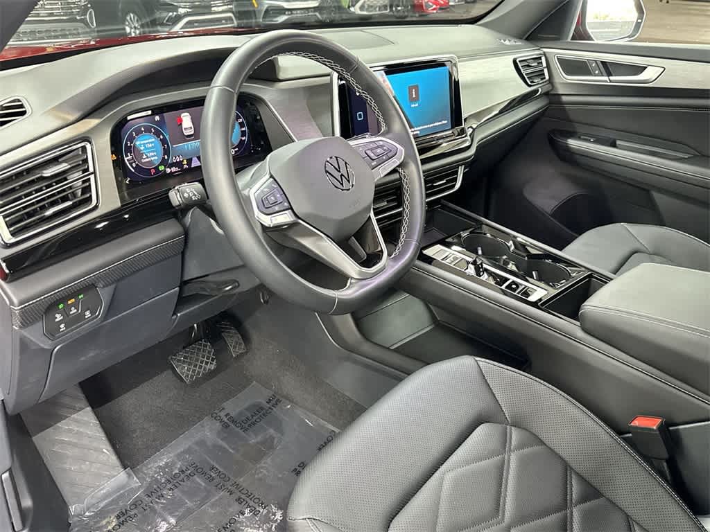 2025 Volkswagen Atlas Cross Sport 2.0T SE w/Technology