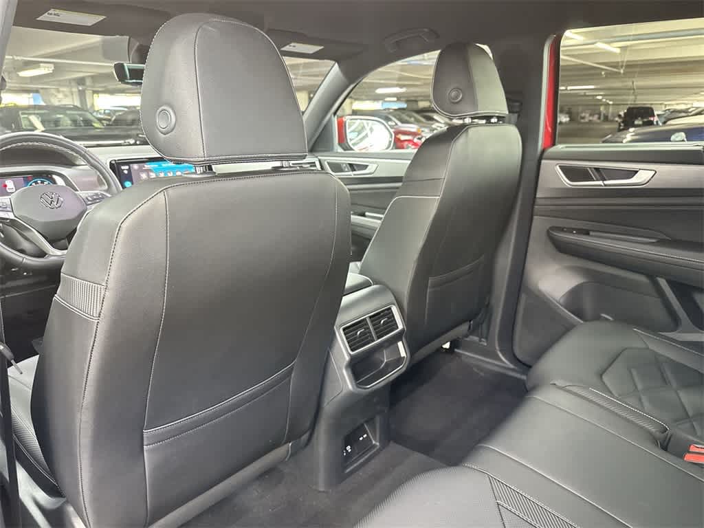 2025 Volkswagen Atlas Cross Sport 2.0T SE w/Technology