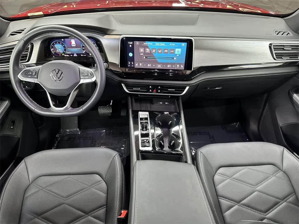 2025 Volkswagen Atlas Cross Sport 2.0T SE w/Technology
