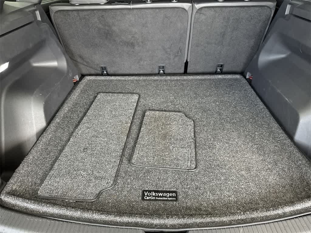 2025 Volkswagen Atlas Cross Sport 2.0T SE w/Technology