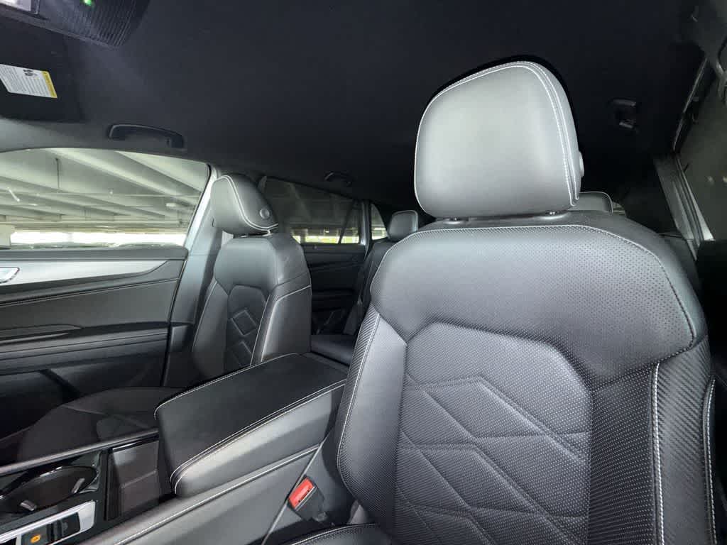 2024 Volkswagen Atlas Cross Sport 2.0T SE w/Technology
