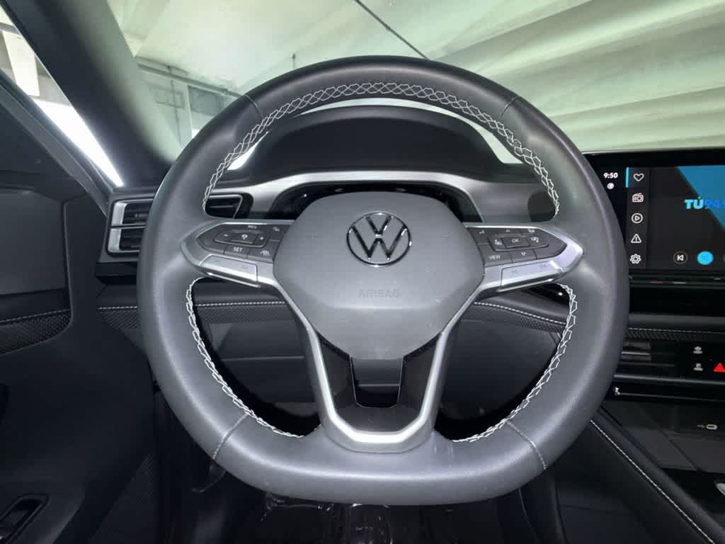 2024 Volkswagen Atlas Cross Sport 2.0T SE w/Technology