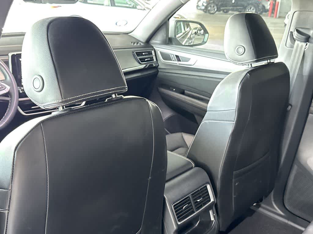 2024 Volkswagen Atlas Cross Sport 2.0T SE w/Technology