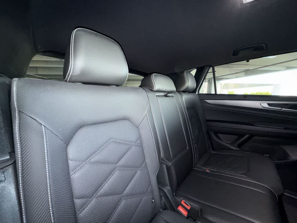 2024 Volkswagen Atlas Cross Sport 2.0T SE w/Technology