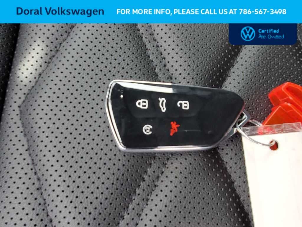 2024 Volkswagen Atlas Cross Sport 2.0T SE w/Technology