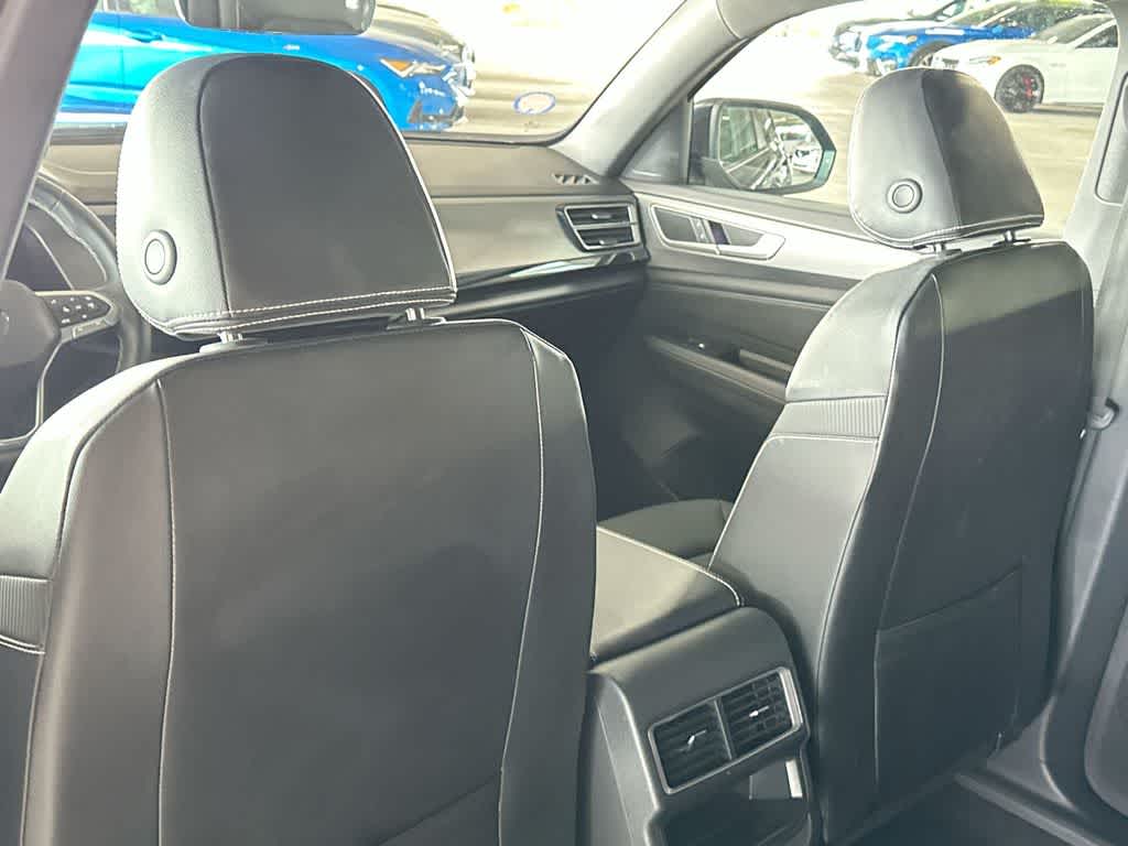 2024 Volkswagen Atlas Cross Sport 2.0T SE w/Technology