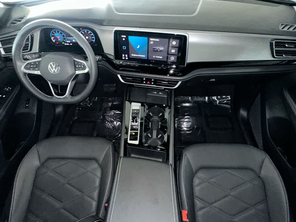 2024 Volkswagen Atlas Cross Sport 2.0T SE w/Technology