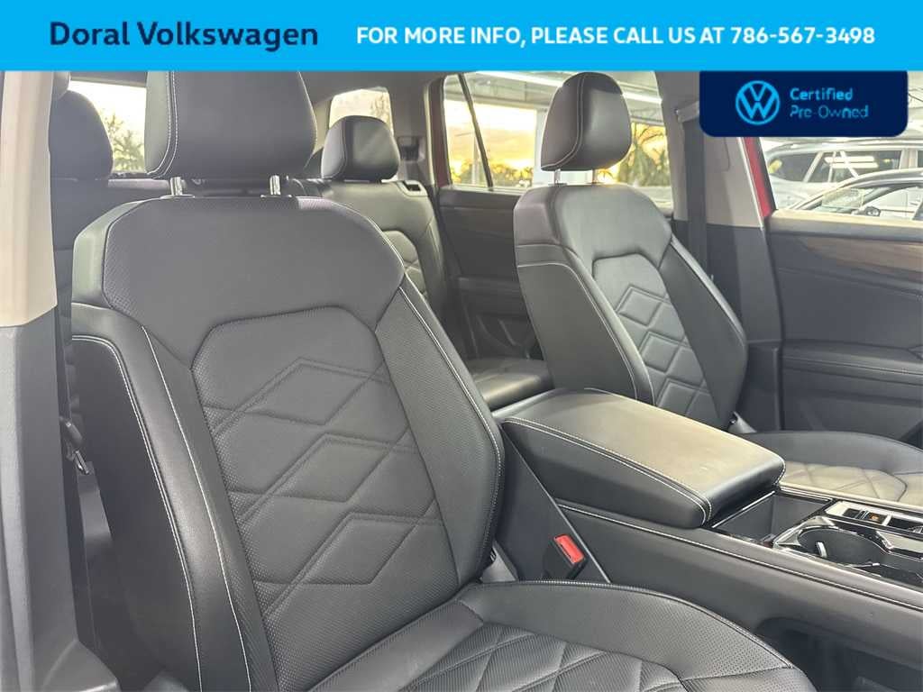 2025 Volkswagen Atlas 2.0T SE w/Technology