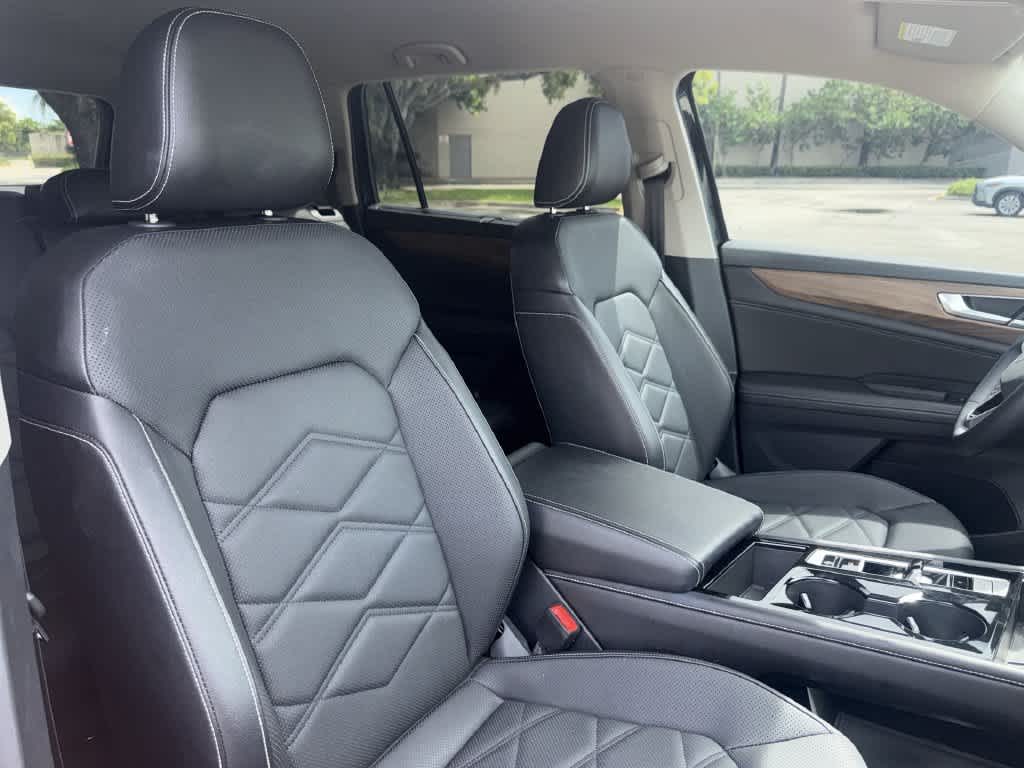 2024 Volkswagen Atlas 2.0T SE w/Technology