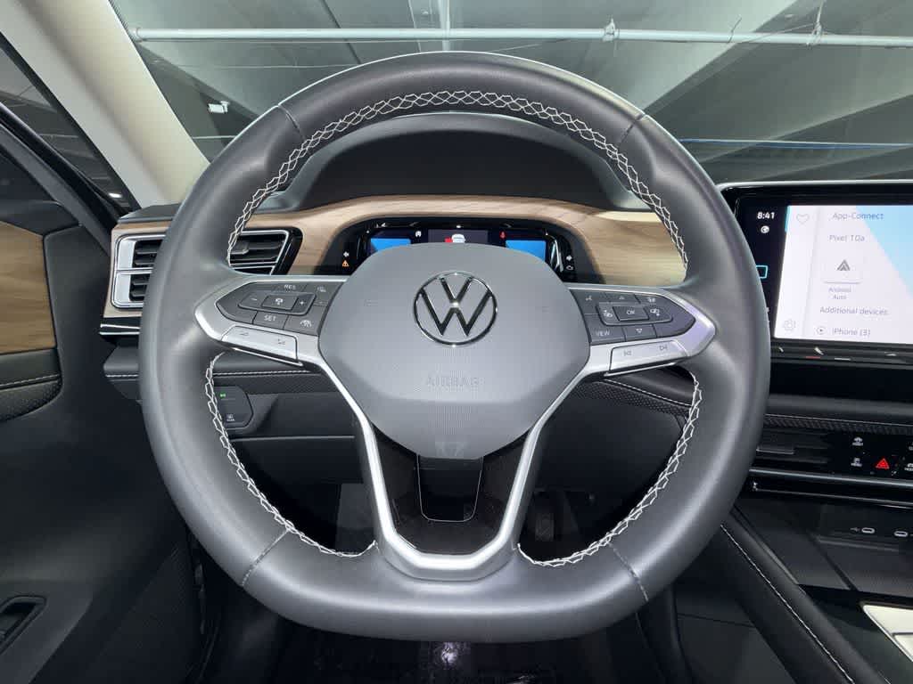 2024 Volkswagen Atlas 2.0T SE w/Technology