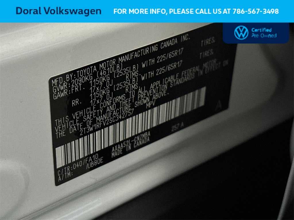 2025 Toyota RAV4 XLE