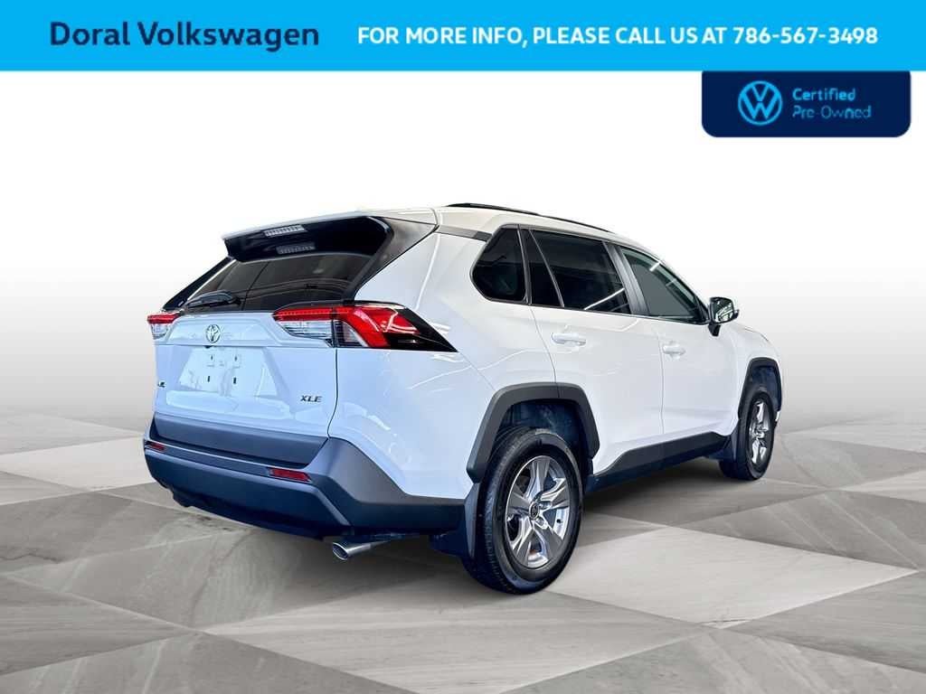 2024 Toyota RAV4 XLE