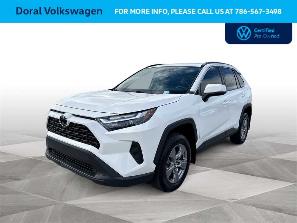 2024 Toyota RAV4 XLE