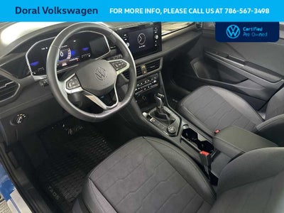 2025 Volkswagen Taos SE Black