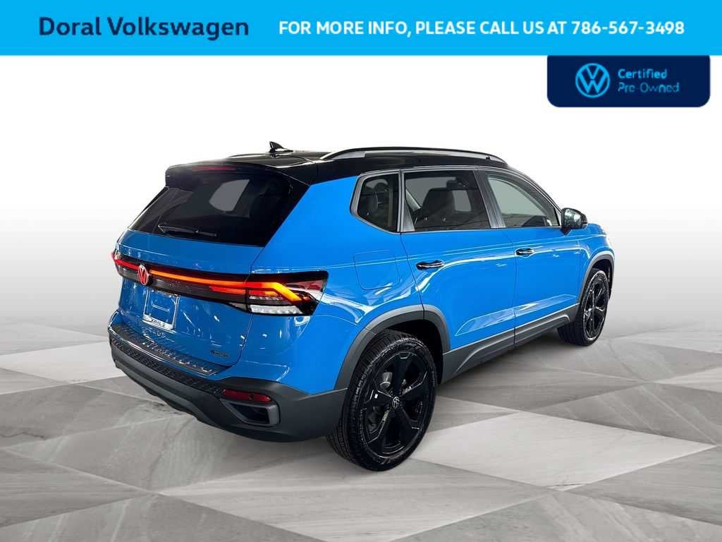 2025 Volkswagen Taos SE Black