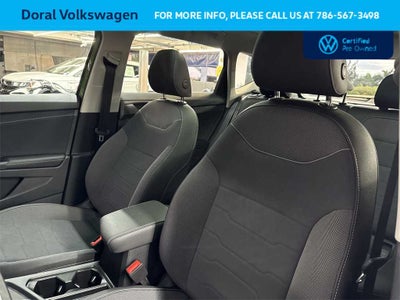 2025 Volkswagen Taos SE Black