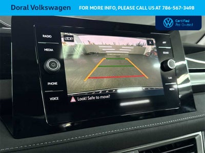 2025 Volkswagen Taos SE Black