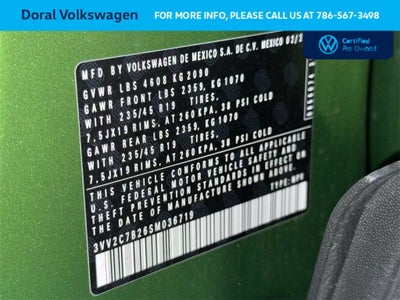 2025 Volkswagen Taos SE Black