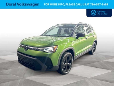 2025 Volkswagen Taos SE Black