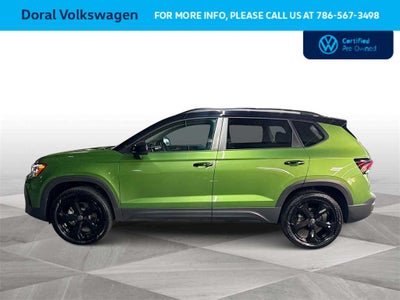 2025 Volkswagen Taos SE Black