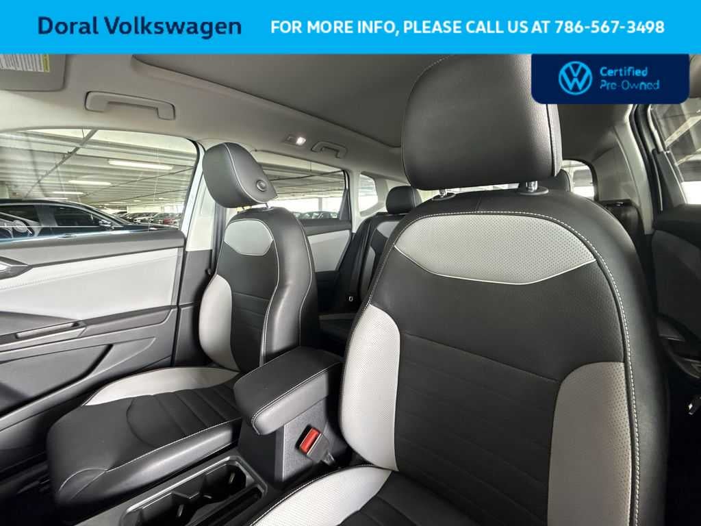 2023 Volkswagen Taos SEL