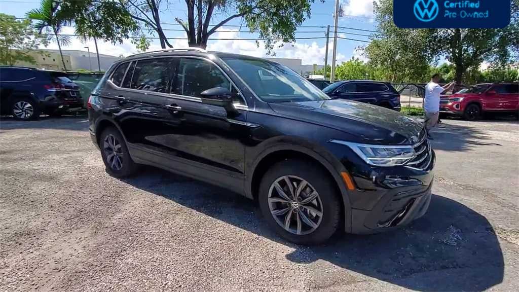 2023 Volkswagen Tiguan SE