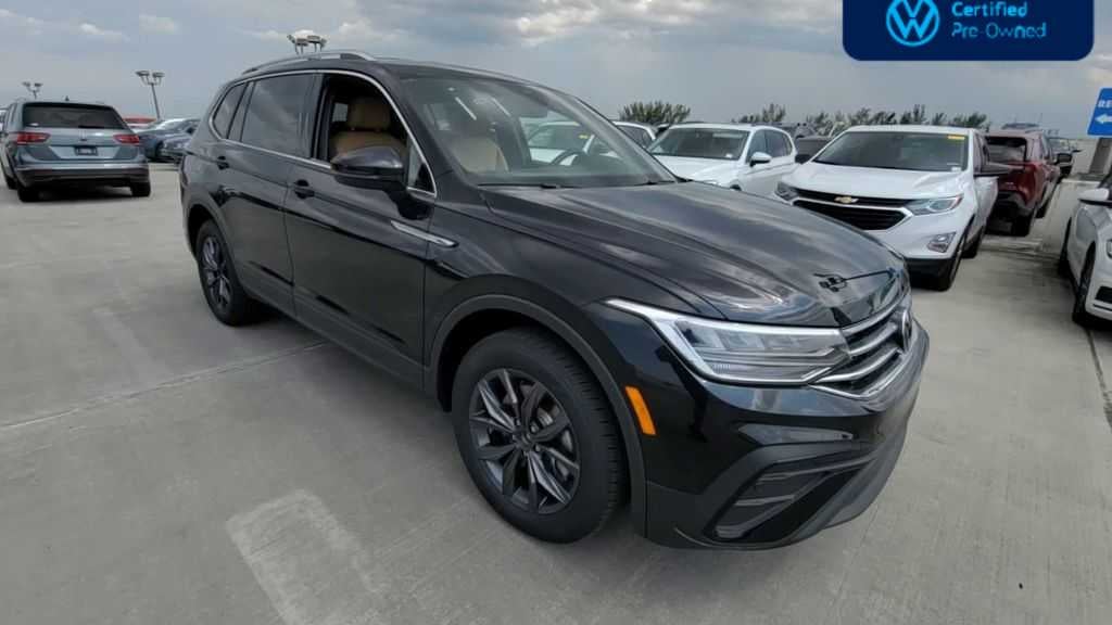 2023 Volkswagen Tiguan SE