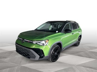 2025 Volkswagen Taos SE Black