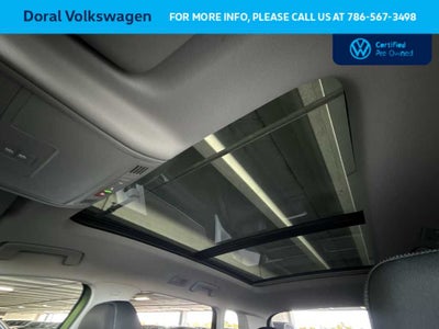 2025 Volkswagen Taos SE Black