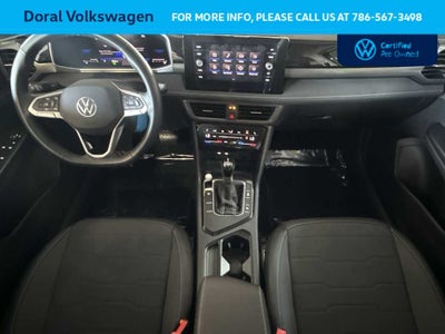 2025 Volkswagen Taos SE Black