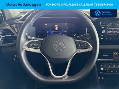 2025 Volkswagen Taos SE Black