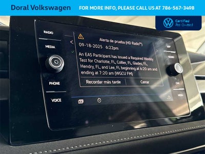 2025 Volkswagen Taos SE Black