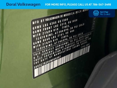 2025 Volkswagen Taos SE Black