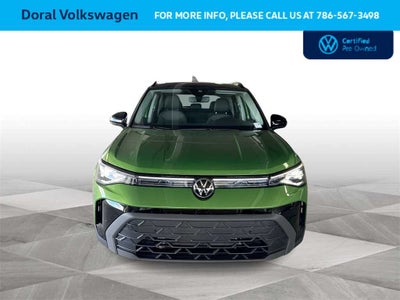 2025 Volkswagen Taos SE Black