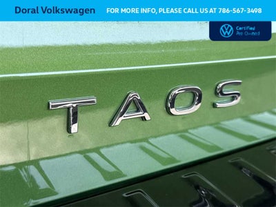 2025 Volkswagen Taos SE Black