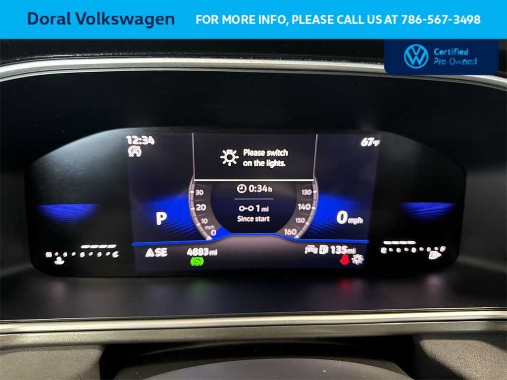 2025 Volkswagen Taos SE Black