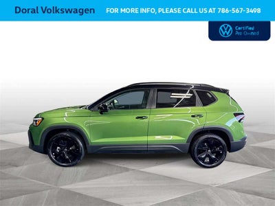 2025 Volkswagen Taos SE Black